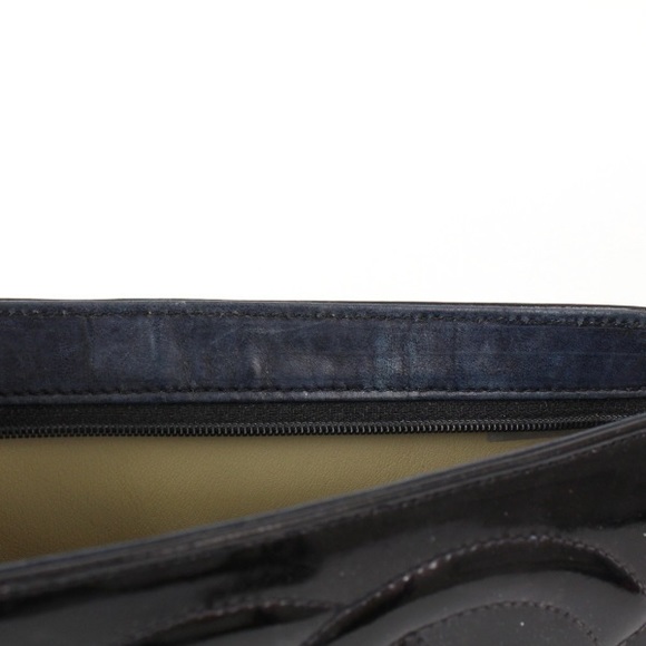 Chanel Cosmetic Pouch Enamel Coco Mark Black - Picture 5 of 5